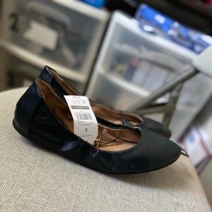 BWT Black time & try flats